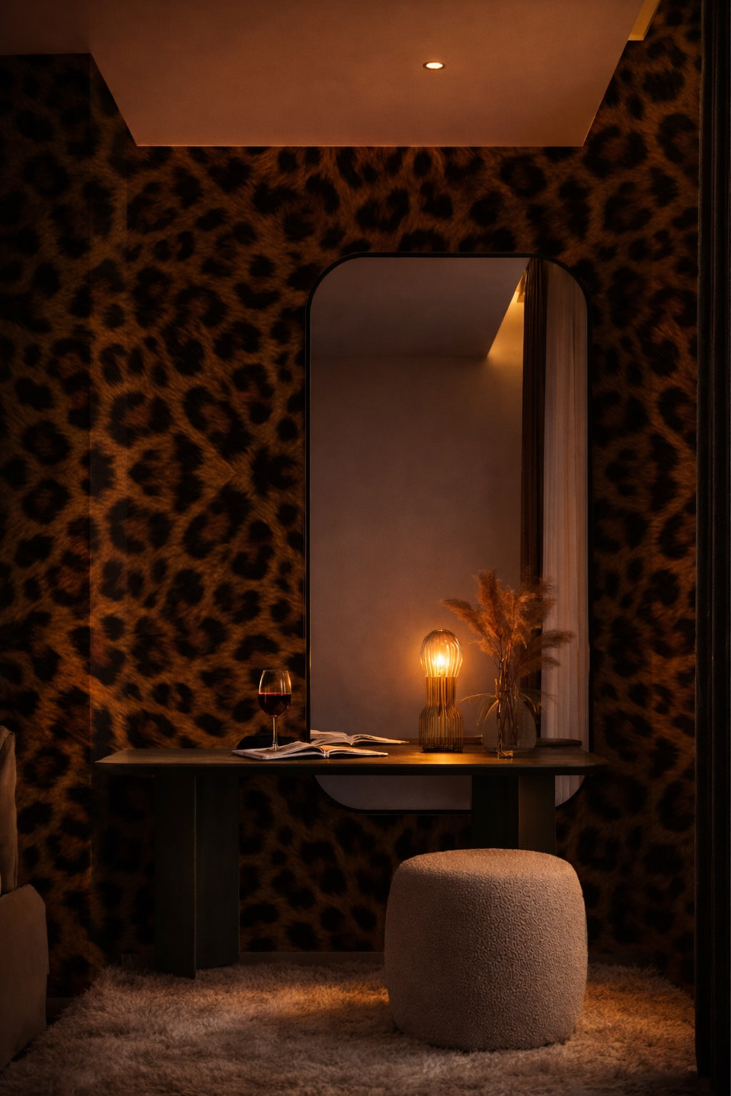 Luxurious_Leopard_Wallpaper_Dark_Animal_Print_Wall_Mural_HD_06042
