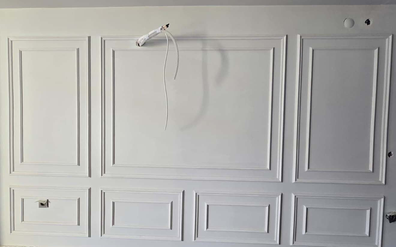 Clean & Elegant Wall Molding Transformation